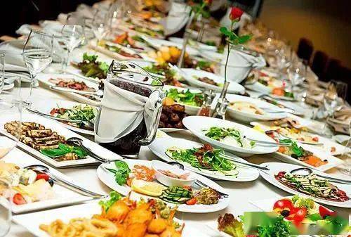 餐飲服務(wù)的56個(gè)細(xì)節(jié)，讓顧客主動(dòng)帶上朋友再來(lái)