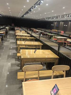 多元場(chǎng)景下的燒烤店成品展示策略 提升餐飲服務(wù)競(jìng)爭(zhēng)力的視覺(jué)藝術(shù)