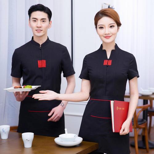 餐飲服務員月薪2800，為何年輕人仍蜂擁而至？——老板揭秘背后的生存智慧